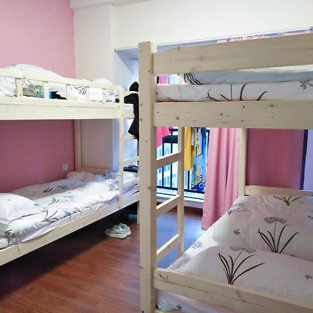 Yoyo Youth Apartment Guangzhou Exteriör bild