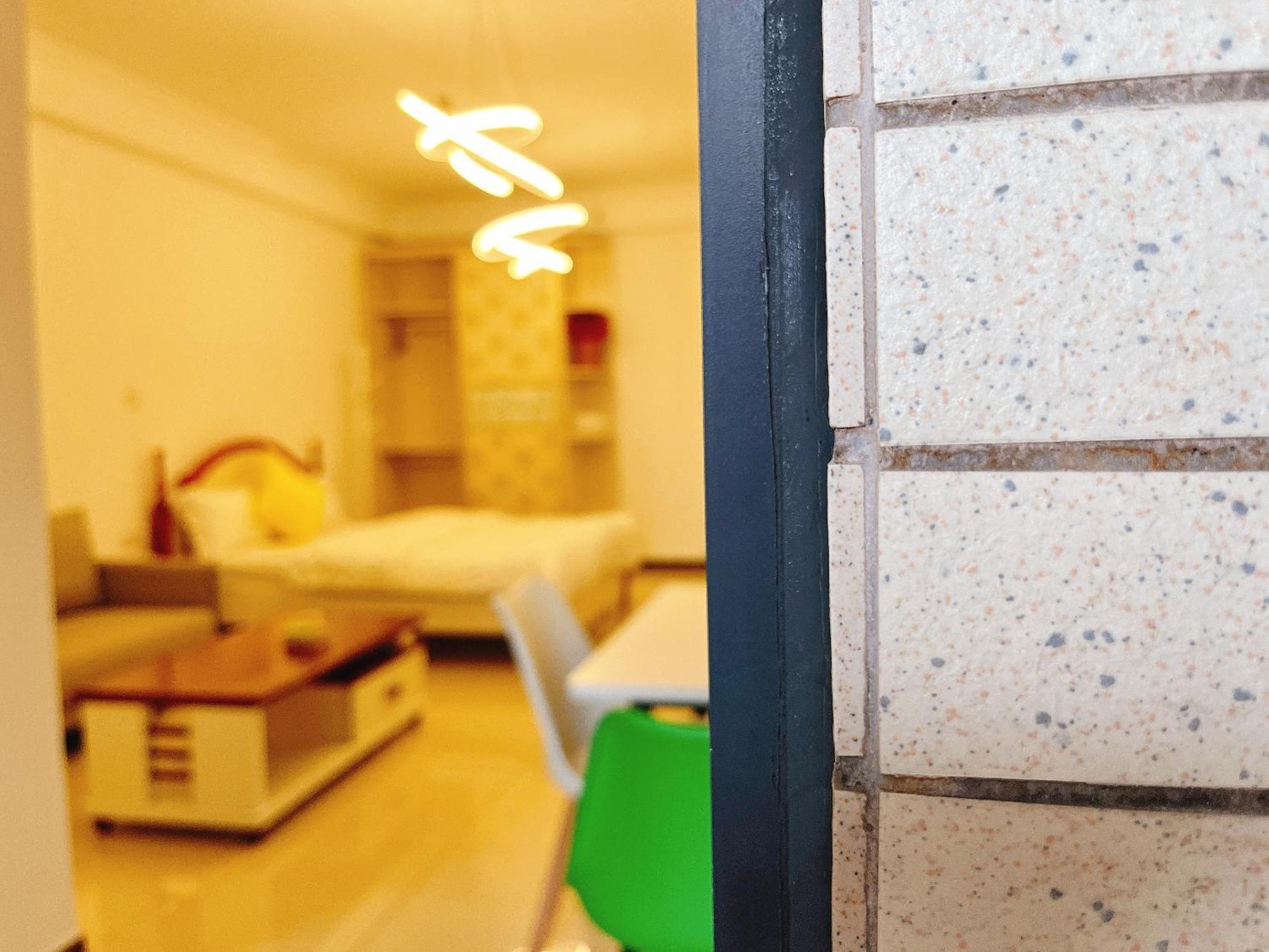 Yoyo Youth Apartment Guangzhou Exteriör bild