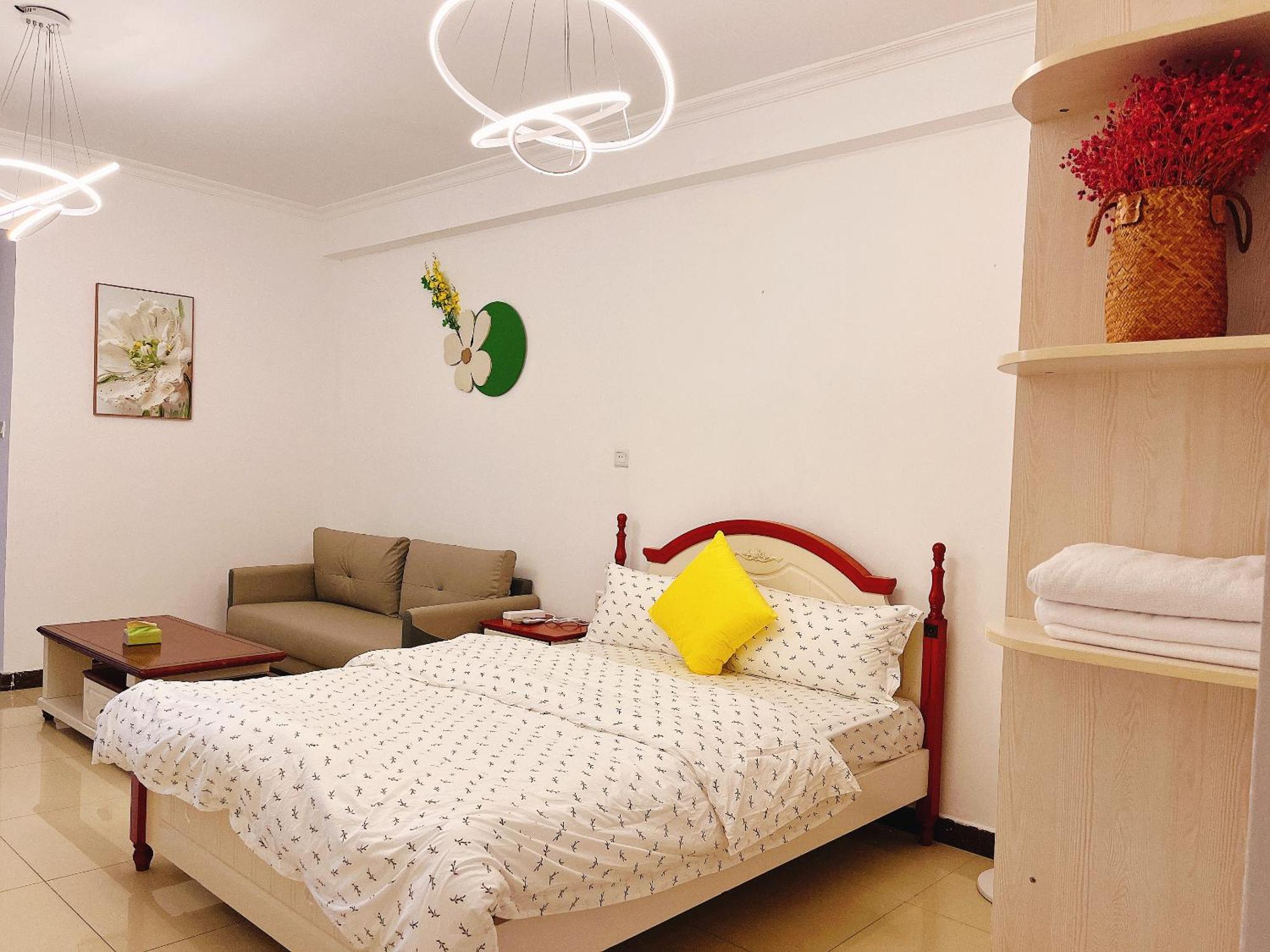 Yoyo Youth Apartment Guangzhou Exteriör bild